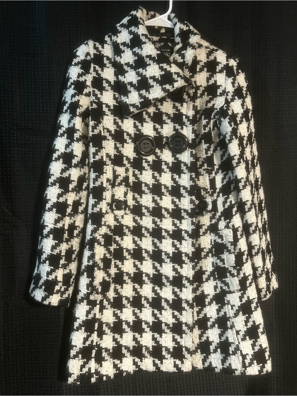 Yoki New York Women’s Black & White Houndstooth Double-Breasted Pea Coat